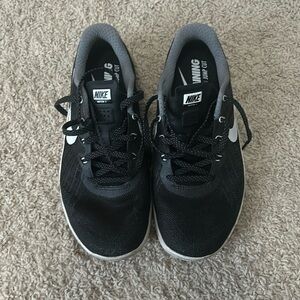Woman’s Nike Metcon 3